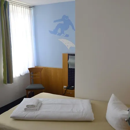 Outdoor 3* Steinach (Thuringia)